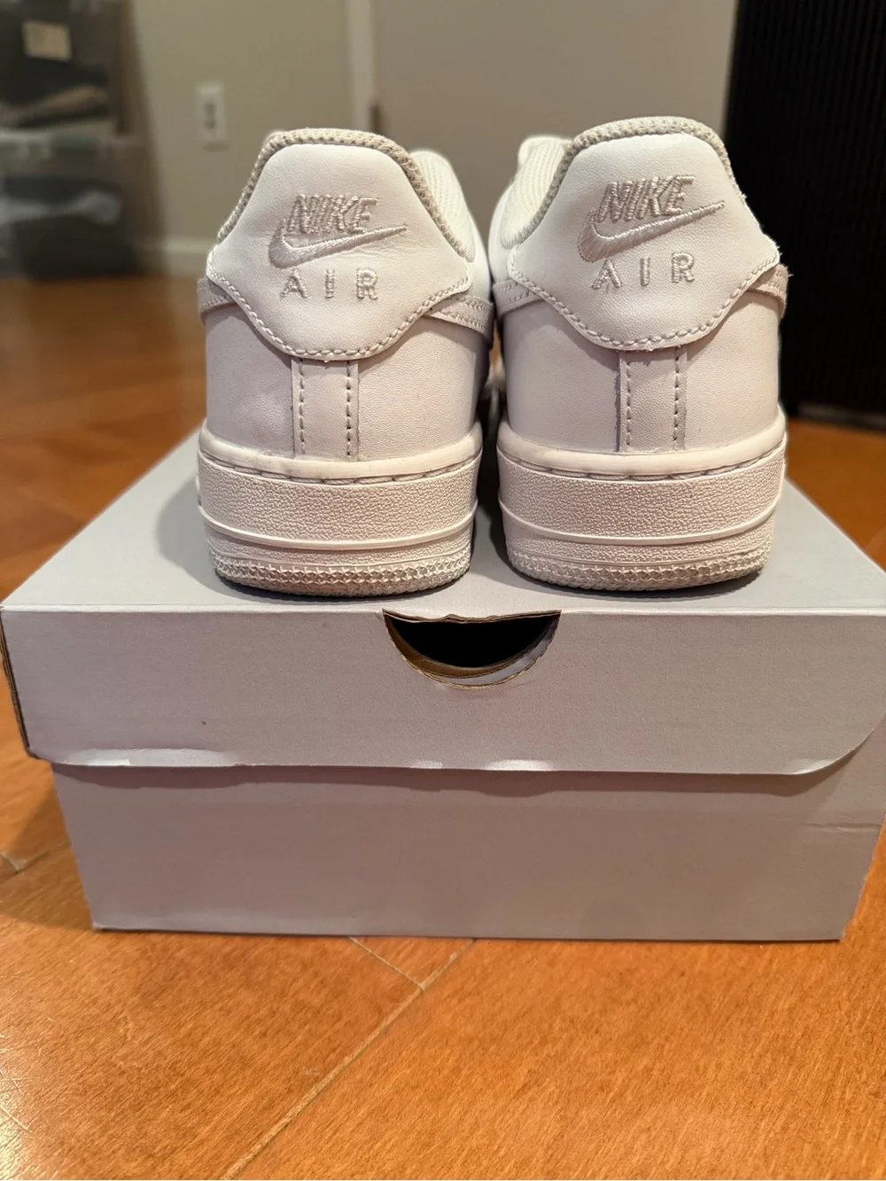 Nike Air Force Kids White Low-Top Sneakers